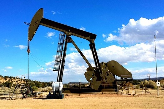 The latest Oil and Gas Threat Map identifies schools and child-care facilities located near oil and gas production operations. (Pixabay)