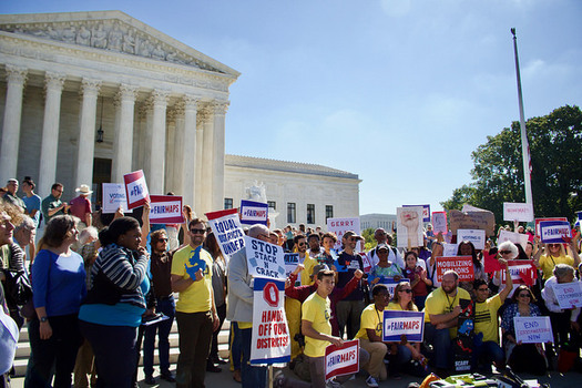 People rally to end gerrymandering as the U.S. Supreme Court hears the Wisconsin case, Gill vs. Whitford. (League of Women Voters/Flickr)