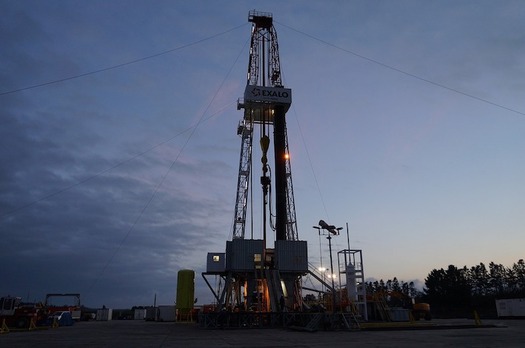About 1.5 million Pennsylvanians live within a half mile of oil and gas facilities. (anita_starzycka/Pixabay)