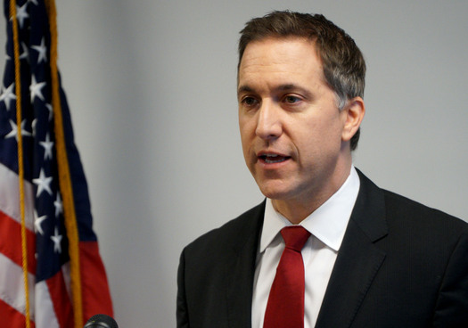 Florida�s constitution currently provides for closed primaries: Elections in which votes for primary candidates can only be cast by voters within their respective parties. (Palm Beach County State Attorney Dave Aronberg)