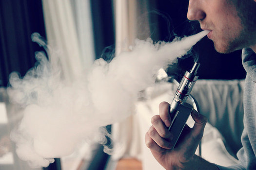 Health groups say e-cigarettes are a gateway to tobacco cigarettes for young people. (Please credit http://vaping360.com/juul/juul-vapor-review/)