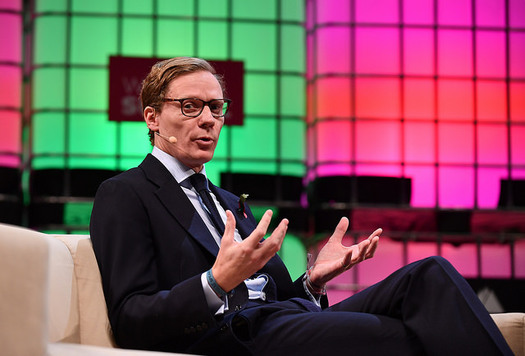 Alexander Nix, CEO of Cambridge Analytica, speaks at the Web Summit 2017 at Altice Arena in Lisbon, Portugal. The company has been banned from Facebook. (Sam Barnes/Web Summit/flickr)