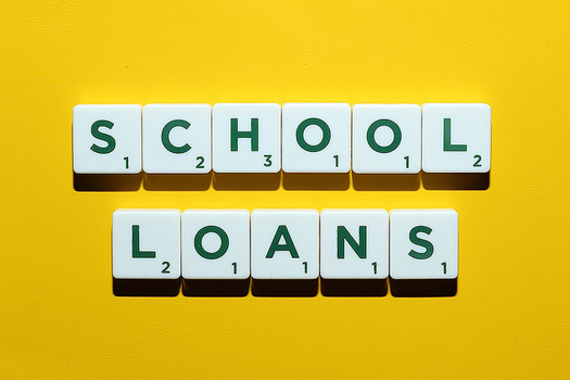 Tennessee laws can no longer protect consumers from unscrupulous student loan service companies. (cafecredit.com/flickr)