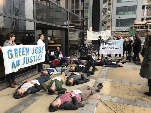 Demonstrators blocked the entrance to PECO headquarters on Thursday. (Rachael Warriner/EQAT)