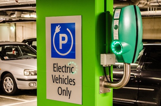 Building the infrastructure for electric vehicles will be key to reducing carbon emissions from transportation. (stanvpetersen/Pixabay)