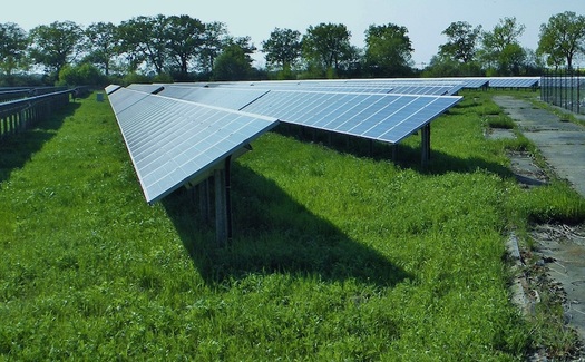 Critics say the PSC's VDER plan has halted more than $800 million of investment in solar energy in upstate New York alone. (pxhere)