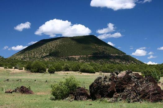 New Mexico's Capulin Volcano was designated a National Monument in 1916. (summitpost.org)