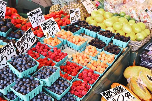 Fresh berries might be a luxury on a senior's fixed income. Maine has the 12th highest senior food insecurity rate in the nation. (Madison Inouye/Pexels)