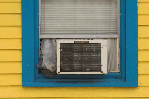 Low-income Ohio families may be eligible to receive a one-time benefit toward a summer cooling bill. (Derek Bridges/Flickr)