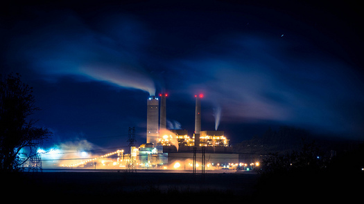 A coal powered plant near Centralia, Wash., is set to shut down completely by 2025. (Kid Klutch/Flickr)