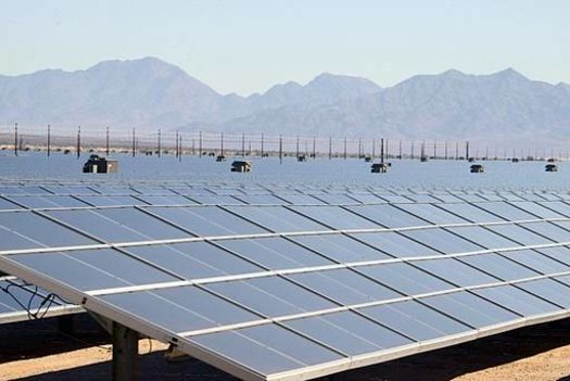 Arizona utilities only generate about 10 percent of the state's energy with renewable sources such as solar panels, wind turbines and hydroelectric dams. (Wikimedia Commons)