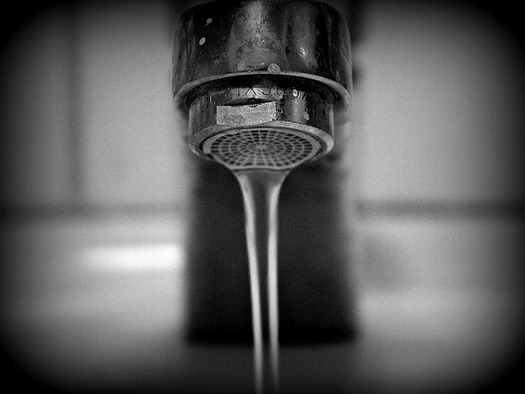 Martin County's 10,000 residents never know day to day if their water will be usable. (Tante Tati/Pixabay)
