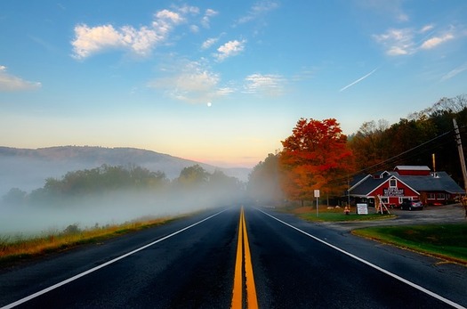 Smog-creating air pollution from power plants in Ohio and Pennsylvania travels as far north as Massachusetts. (coffee/Pixabay)