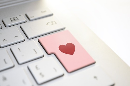Research suggests there might be 1 million victims of online romance scams in the United States. (athree23/Pixabay)