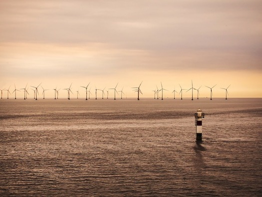 Offshore wind will be critical to meeting the goal of 70 percent renewable energy by 2030. (PTNorbert/pixabay)