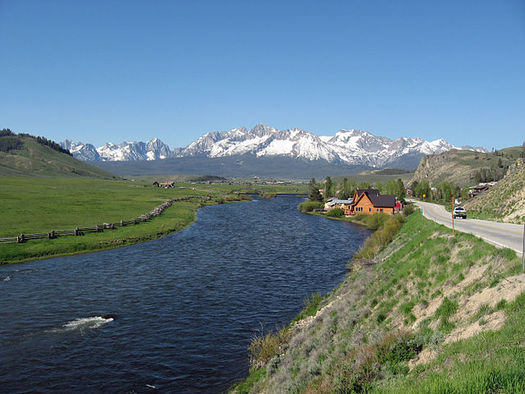 The Land and Water Conservation Fund has opened public access to places such as the Salmon River and the Sawtooth Mountains. (Fredlyfish4/Wikimedia Commons)