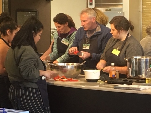 The six-week Cooking Matters course in Portland helps people prepare homemade meals. (Autumn Akers/CareOregon)