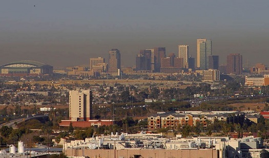 Fine-particulate pollution mixes with smog to blanket downtown Phoenix in haze during a recent winter air inversion. (Wikimedia Commons)