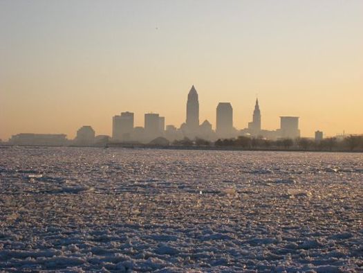 Climate change is expected to cause thinner levels and earlier melting of ice in places such as Cleveland going forward. (teknorat/Wikimedia Commons)