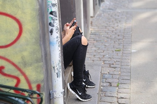Without a stable family environment, foster youths are more likely to experience homelessness, unemployment and early parenthood. (marcino/Pixabay)