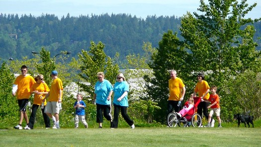 The American Heart Association suggests taking a walk during lunch to get in more exercise during the workday. (Chuck Taylor/Flickr)