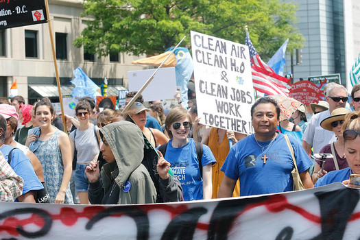 Oregon lawmakers are considering an ambitious bill to cap greenhouse gas emissions. (Waterkeeper Alliance Inc./Flickr)