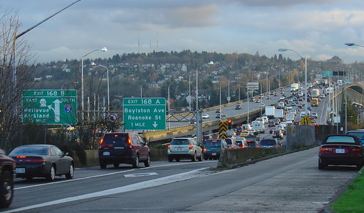 Transportation accounts for more than 40% of Washington state's carbon emissions. (Oran Viriyincy/Flickr)