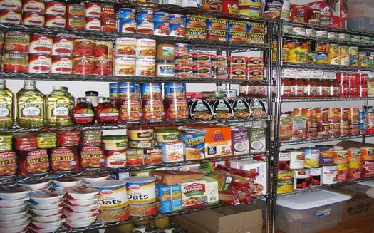 MN Food Shelves Need Cash Donations to Keep Lights On / Public News Service