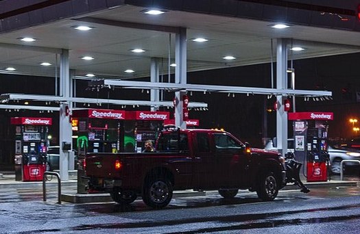 The 12% reduction in Wyoming state pension checks due to rising healthcare costs equals about four tanks of gas and a half-month's worth of groceries. (Daniel Case/Wikimedia Commons)