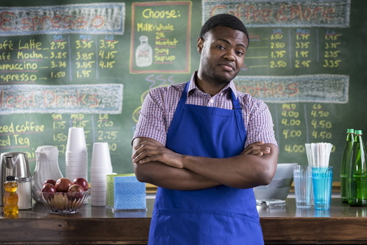 Groups that support raising Virginia's minimum wage say the state's economic boom has not trickled down to workers. (Adobe stock)