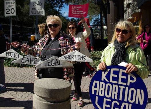 Demonstrators in Tallahassee Wednesday rallied to celebrate the 47th anniversary of Roe v. Wade and speak out against legislation that would restrict teens' access to abortion. (Progress Florida)