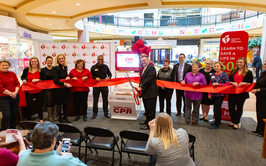 The latest CPR training kiosk was installed at Jordan Creek Town Center in West Des Moines this week. (AHA)