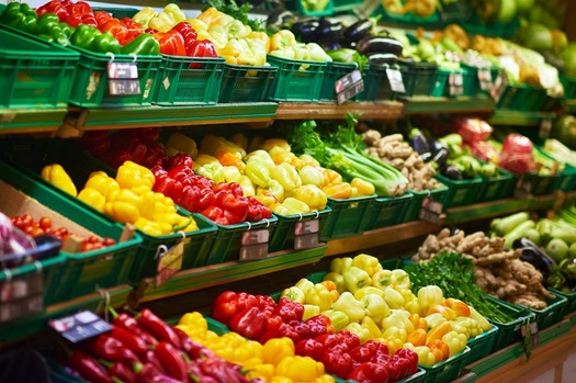 When you shop for groceries, do you know where to look in the store to find out about product recalls? A new report says most supermarkets do a poor job of sharing this information. (shock/Adobe Stock)