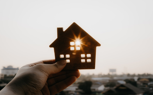 A new report says housing instability has multiple effects on health, even leading to mental health conditions and behavioral problems in children. (Adobe Stock)