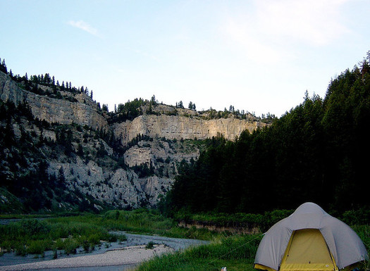 The three-month spring fishing season on the Smith River generates an estimated $10 million for the outdoor recreation economy. (Bitterroot/Flickr)