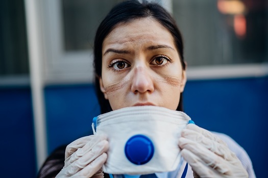 More than 3,300 new COVID-19 cases were reported Thursday in Arizona. The state has been promised an influx of health-care workers to assist in treating them. (eldarnurkovic/Adobe Stock)  