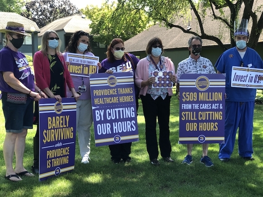 Workers at Providence Milwaukie Hospital have rallied for better wages. (SEIU local 49)