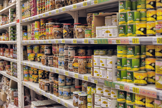 In the pandemic economy, nearly one in eight U.S. households doesn't have enough to eat. (Adobe Stock)