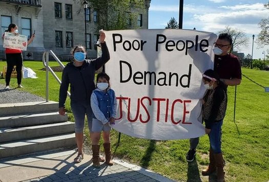 Workers rallied at the state Capitol for additional COVID relief in May. (ULA)