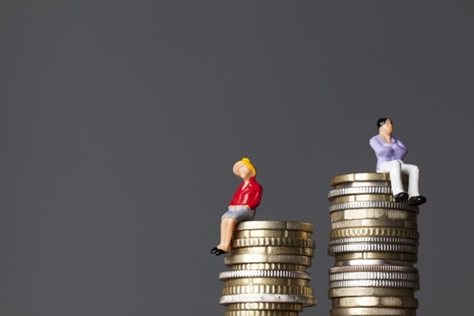 Full-time working women earn on average $891 a week compared with men's earnings of $1,082. (Adobe Stock)