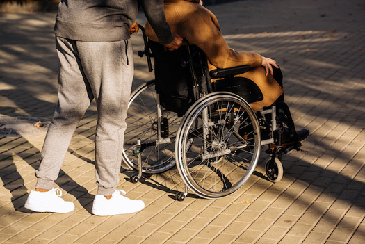 Volunteers help staff a weekly COVID vaccine clinic in Schuyler, a town of 6,284 residents, where some 36 different languages are spoken. (Pixabay)