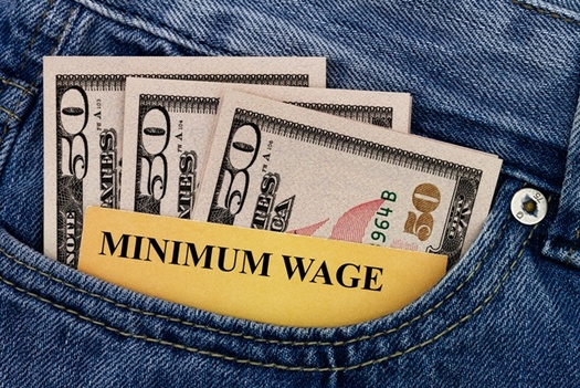 A new report says raising Ohio's minimum wage to $15 by 2026 will create $4.9 billion in annual earnings for the state's workforce overall. (Adobe Stock)