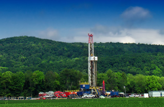 During the Trump administration, oil and gas companies acquired more than 7,000 federal drilling permits and stockpiled more than 13 million acres of oil and gas leases on public lands. (Nicholas A. Tonelli/Flickr)