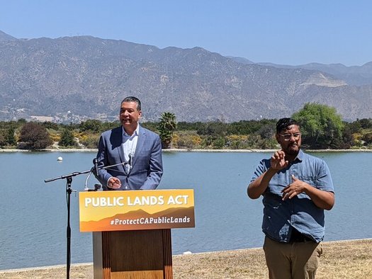 Sen. Alex Padilla, D-Calif., speaks at an event announcing the PUBLIC Lands Act at the Santa Fe Dam Recreation Area in Irwindale, in the foothills of the San Gabriel Mountains. (Bryan Matsumoto/Nature for All)