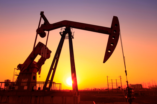 Advocates for curbing climate change want the federal government to require oil and gas companies to install methane-capture equipment and fix leaks at their facilities. (Zhengzaishuru/IstockPhoto)