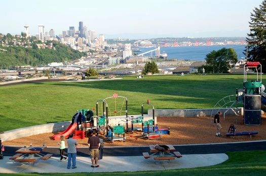 Nearly 200,000 Washington kids were living in poverty in 2019. (Seattle/Adobe Stock)