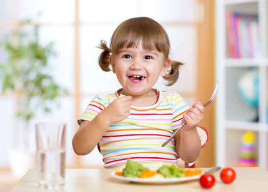 The number of children whose families receive SNAP benefits in Ohio decreased from 32.2% in 2019 to 29% in 2020. (Adobe Stock)