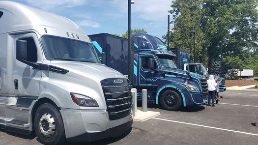 Beginning in 2024, manufacturers must increase their zero-emission truck sales to between 30% and 50% by 2030. (Renew Oregon)