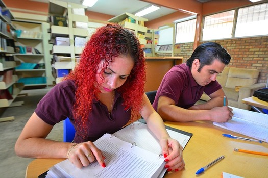 There were 569 federally designated Hispanic-Serving Institutions or colleges in 2019, with another 362 schools closing in, according to the Hispanic Association of Colleges and Universities. (ernestoeslava/Pixabay)