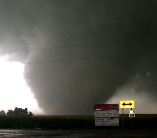 Last weekend's outbreak of powerful tornadoes tore through parts of Arkansas, Illinois, Kentucky, Mississippi, Missouri and Tennessee, killing more than 100 people and leaving wreckage over hundreds of miles. (Joshua Jans/Wikimedia Commons)